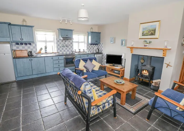 Holiday home 8 Lios Na Sioga *